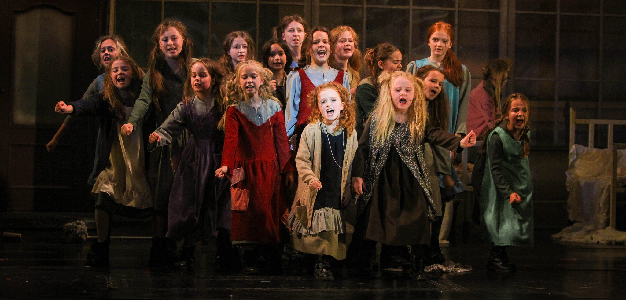 Annie – Centre Stage Productions